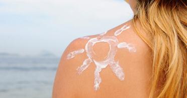 top 6 summer skin tips - Dermalogica Hong Kong